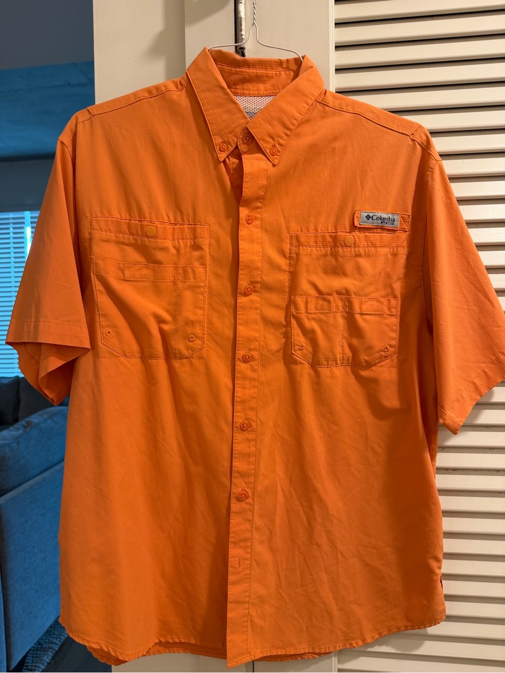 Columbia Men’s Short-Sleeve Button-Down Shirt in Bright Orange